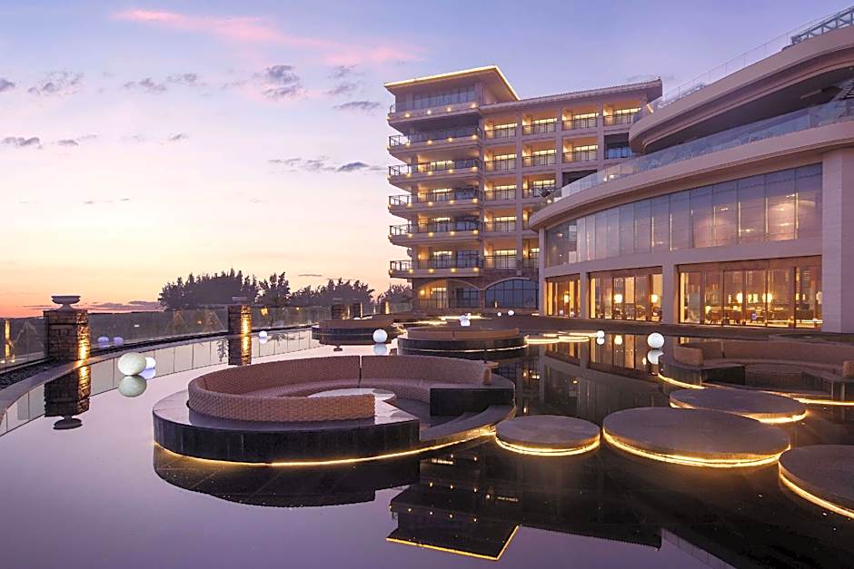 Days Hotel by Wyndham Fangchenggang Bailang Beach