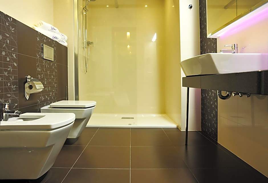 Hotel 3 Trio