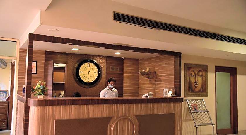 Hotel Punnu International