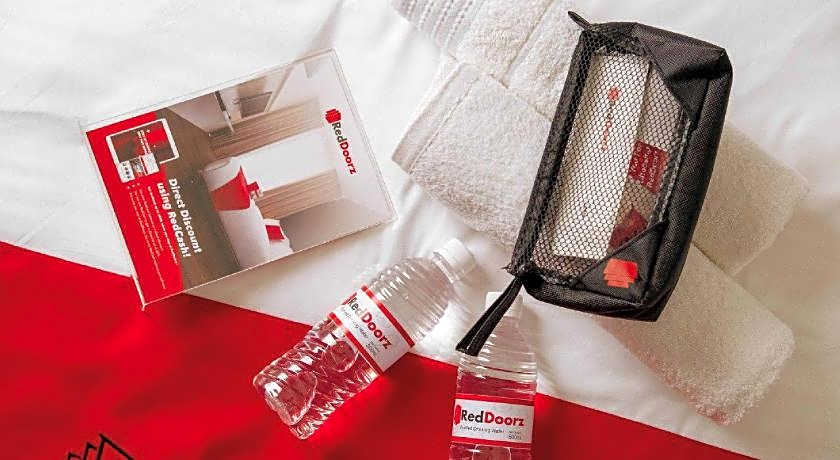 RedDoorz near Sarangan Lake