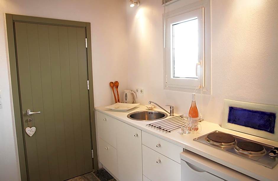 Skiathos Holidays Suites & Villas