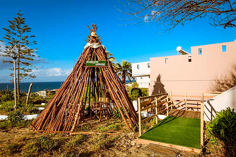 Gregory Village Sea View