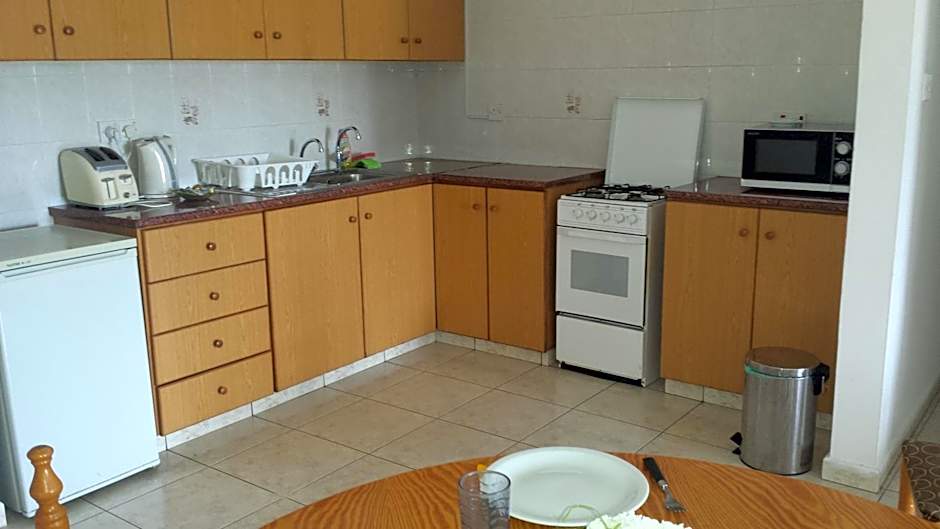 Angela Holiday Apartments