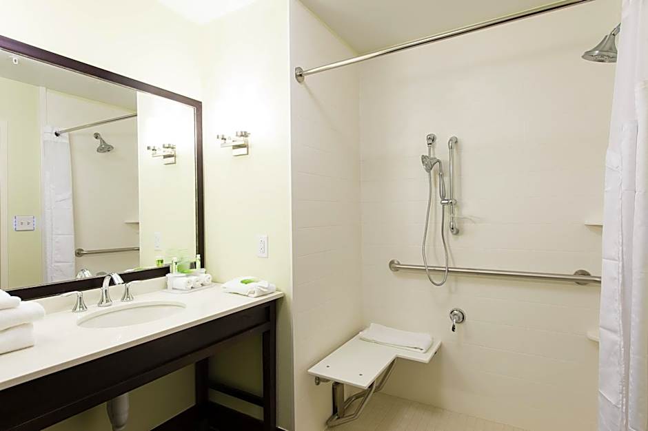 Holiday Inn Express & Suites Aiken By IHG