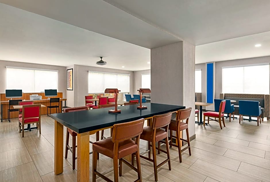 Holiday Inn Express Vero Beach-West By IHG