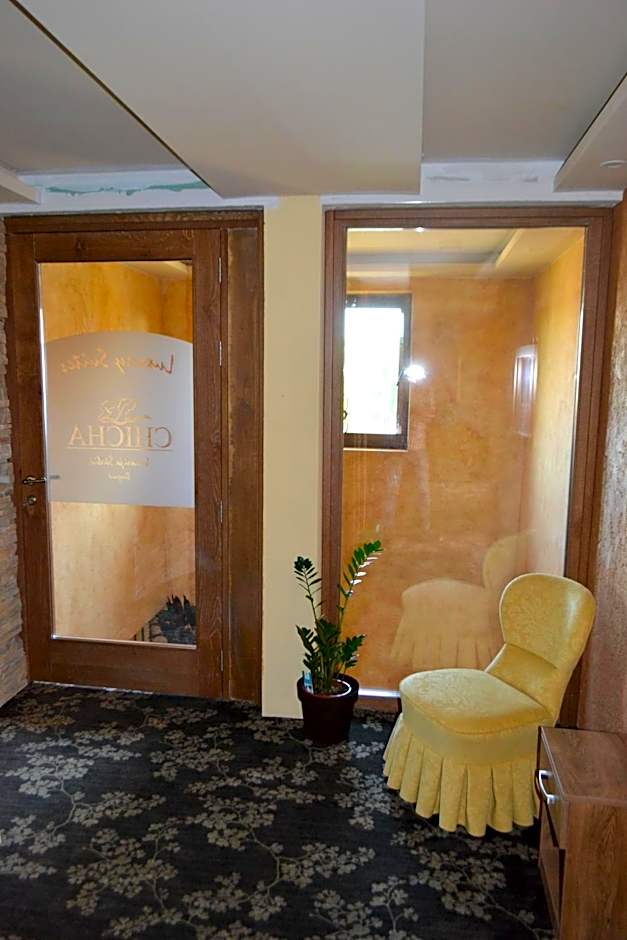 Garni Hotel Chicha - Winery ŠKRBIĆ