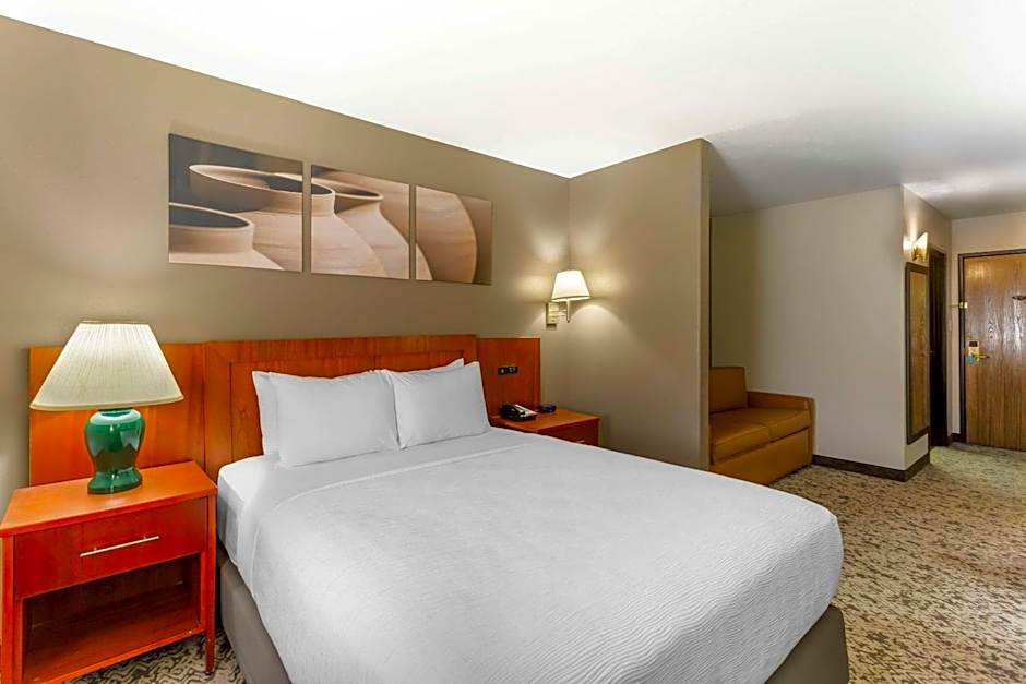 Quality Inn & Suites Fillmore I-15