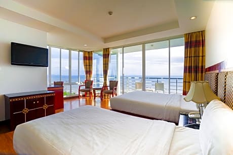 Deluxe Twin Room with Sea View