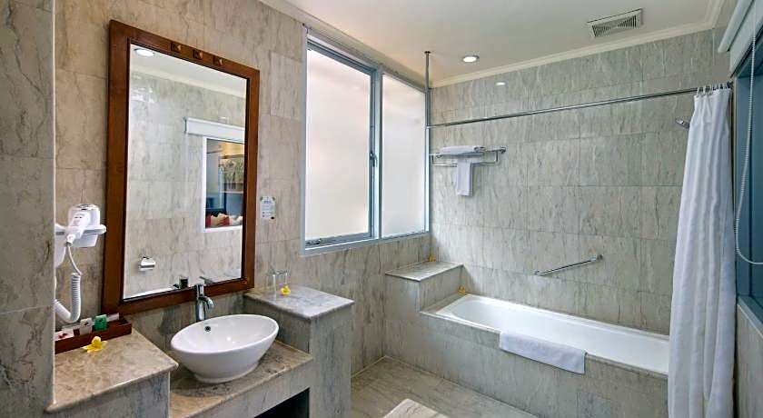 Grand Istana Rama Hotel