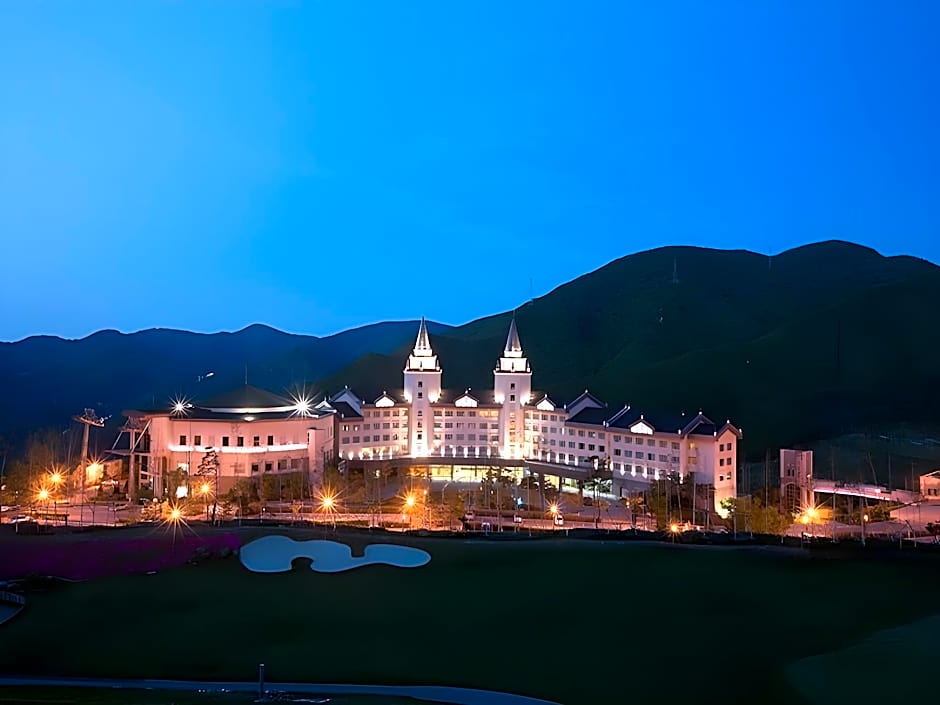 High1 Palace Hotel & CC (High1 Hotel&CC)