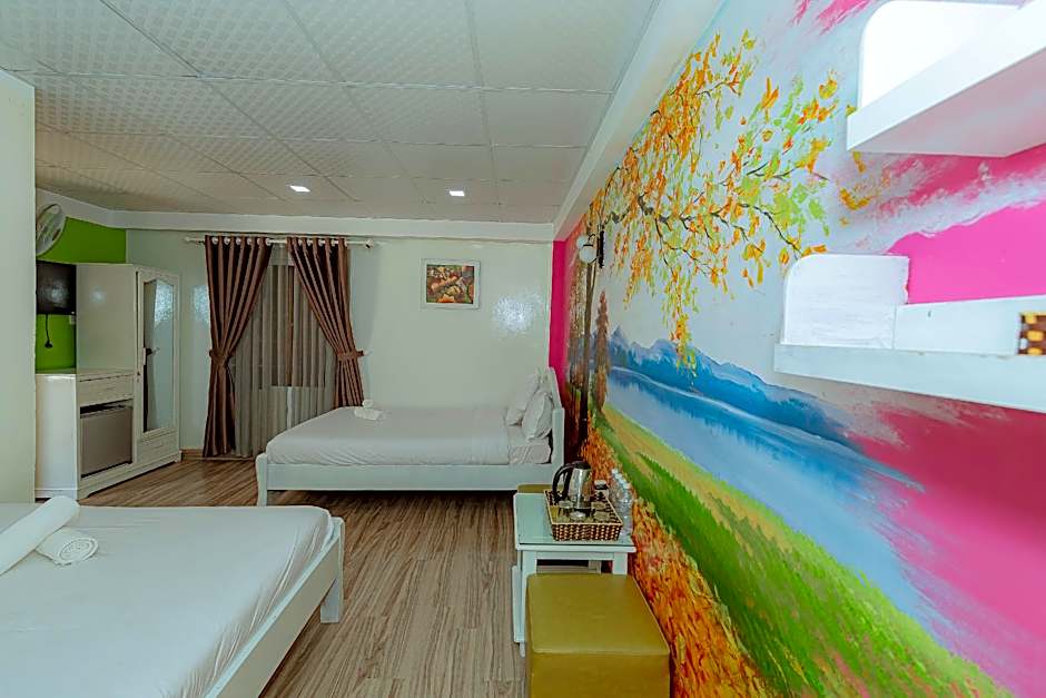 Ken's Backpackers Hotel