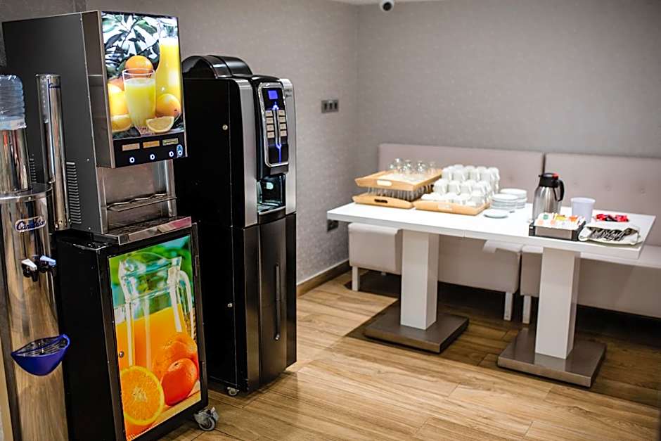 IG Nachosol Atlantic & Yaizasol by Servatur - Adults Only