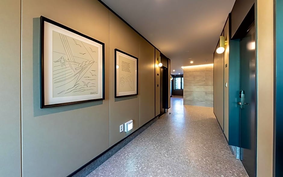 Brown-Dot Hotel Deokcheon