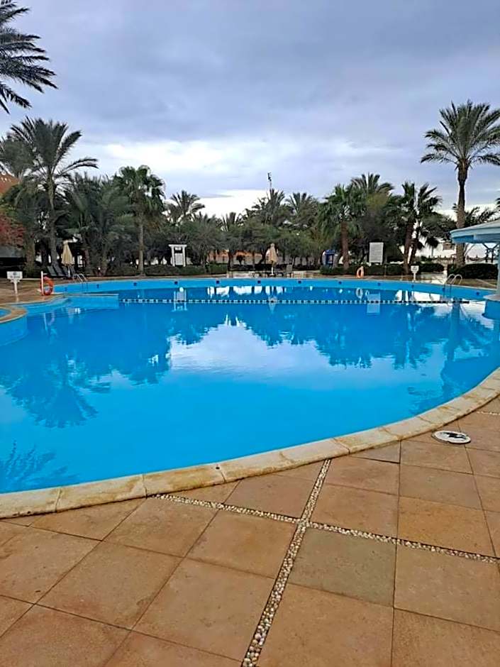 ????? ???? ??????? ???? ???? Fully Equipped Chalet Mosa Coast