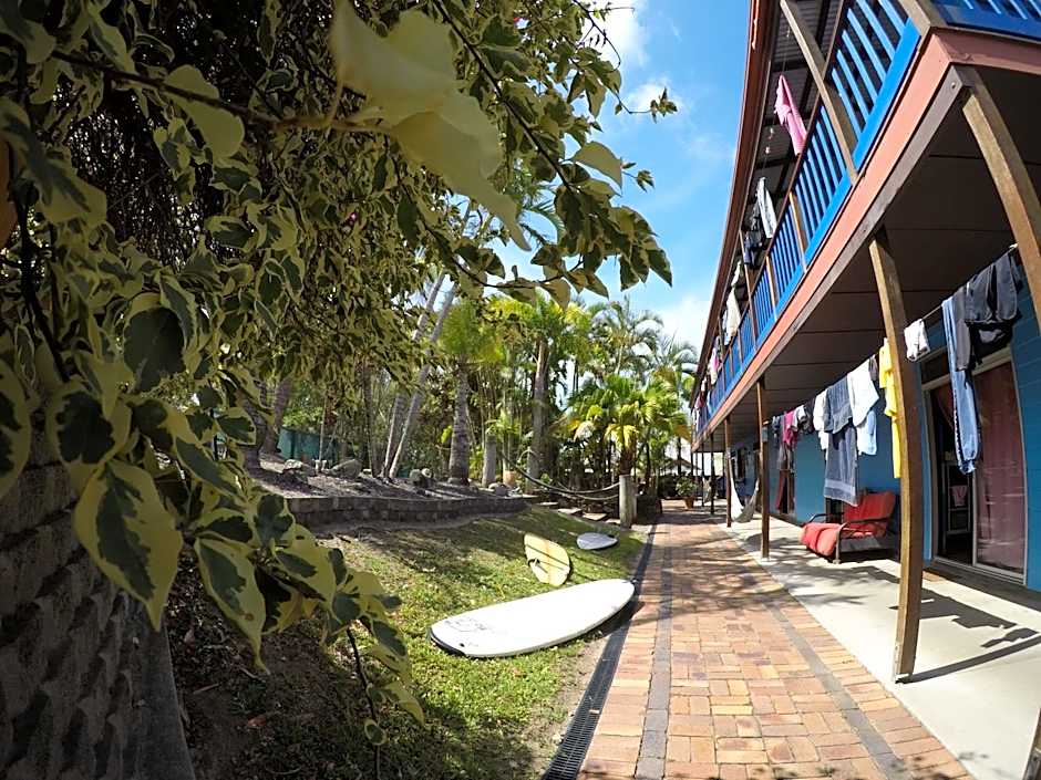 Cool Bananas Backpackers