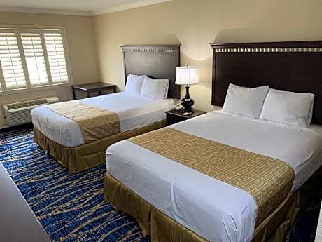 Queen Room with Two Queen Beds - Non-Smoking