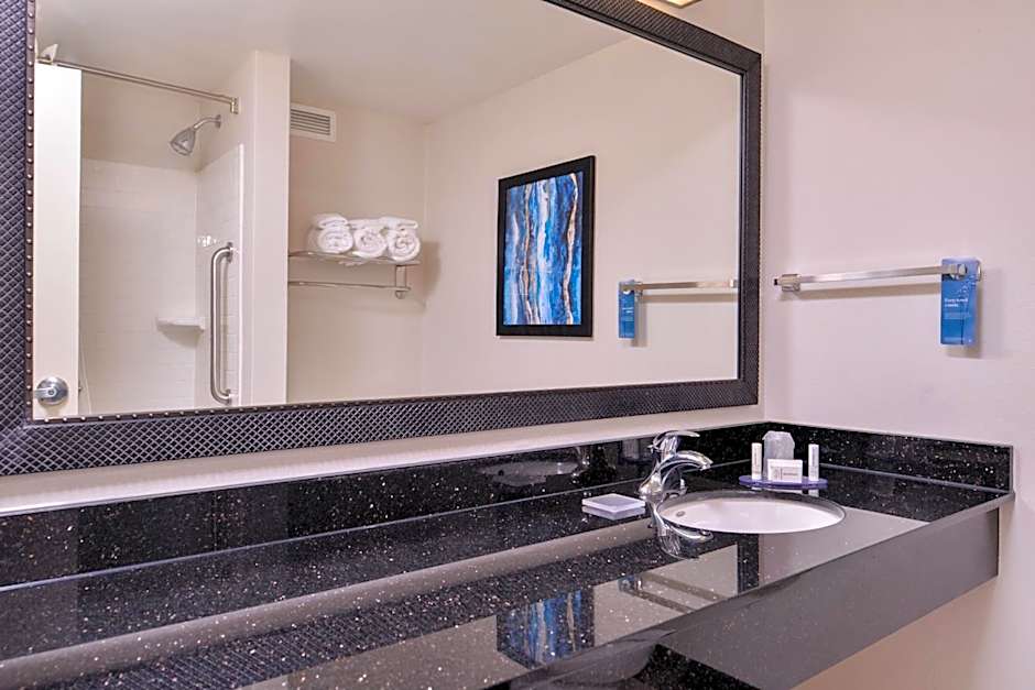 Fairfield Inn & Suites by Marriott Raleigh-Durham Airport/Brier Creek