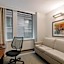 CLUB QUARTERS HOTEL, CENTRAL LOOP
