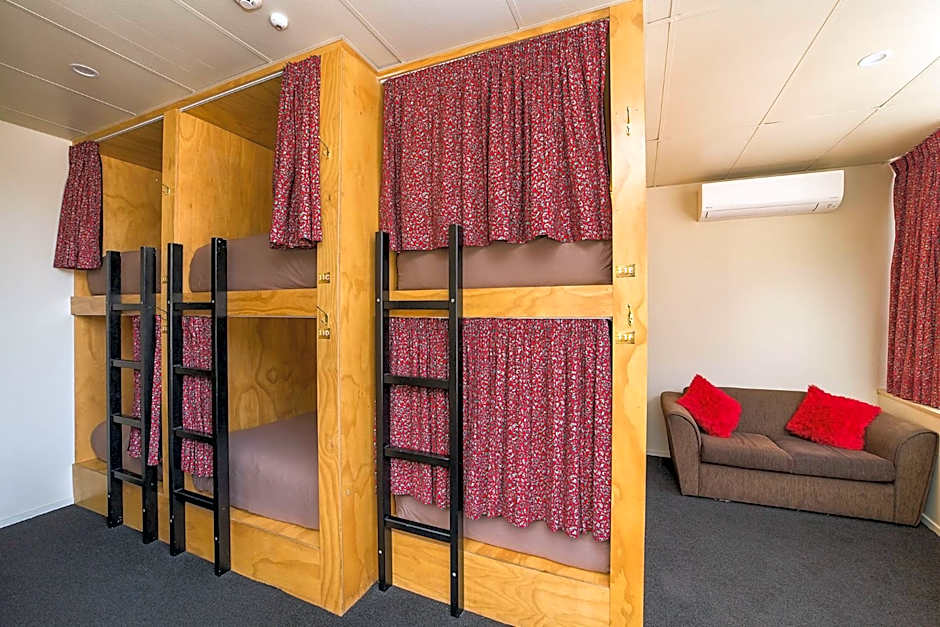 Tahuna Pod Hostel