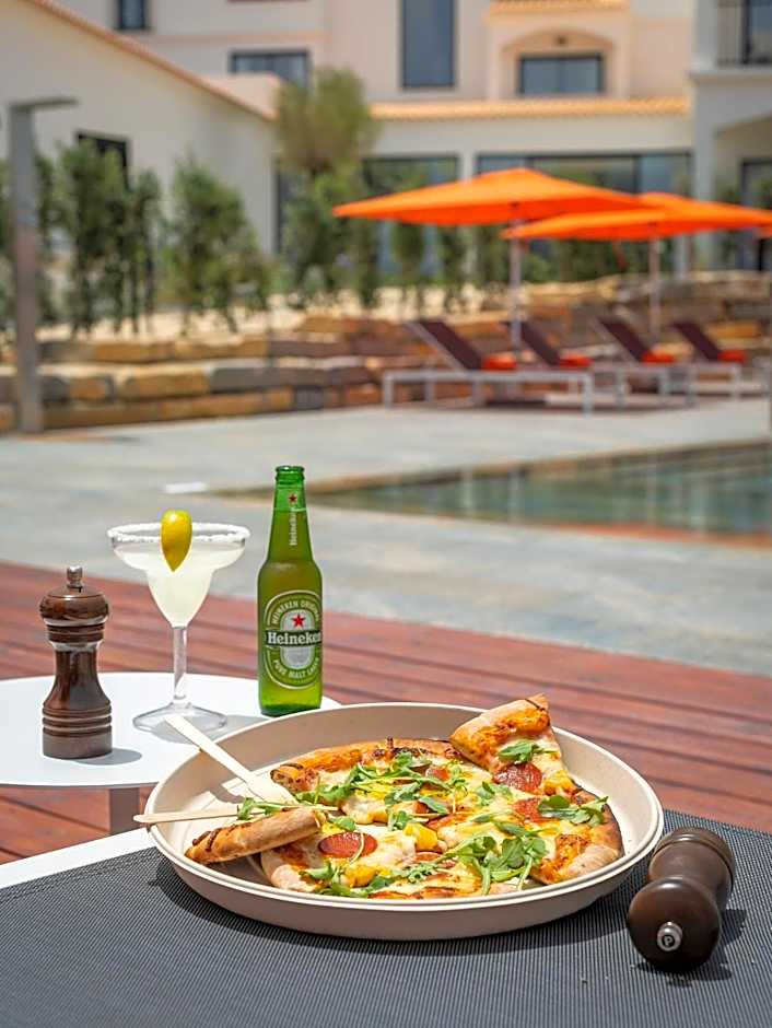 Regency Salgados Hotel and Spa