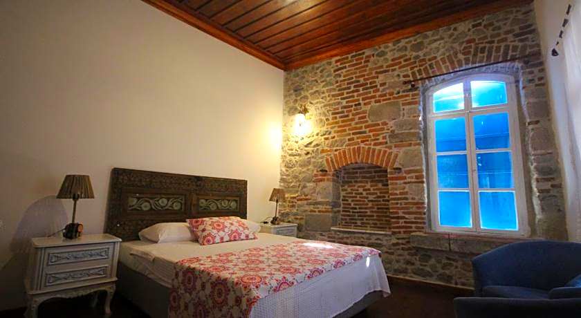 Bergama TAŞKONAK