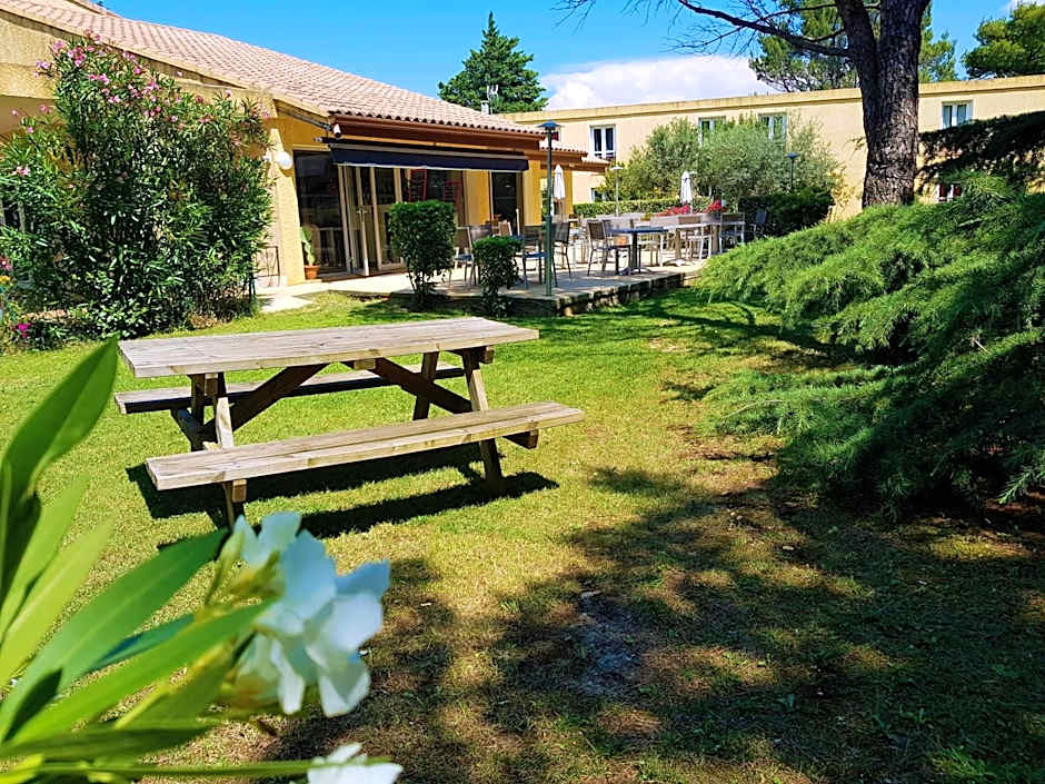 Hôtel Restaurant Le Mas De L'Olivier