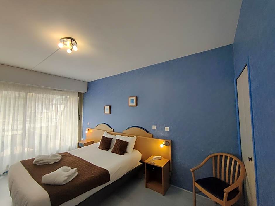 Brit Hotel Du Ban