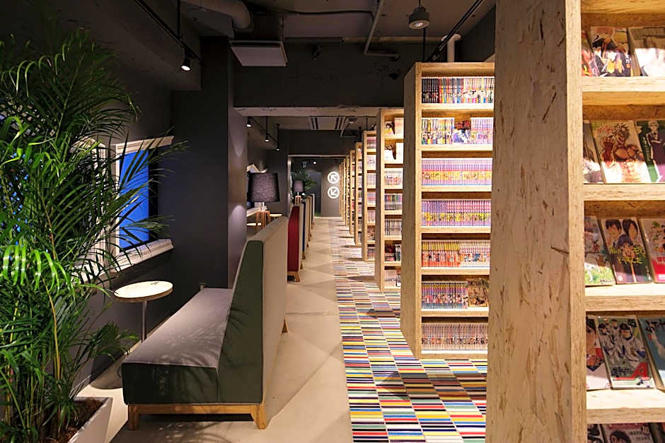 Booth Netcafe & Capsule