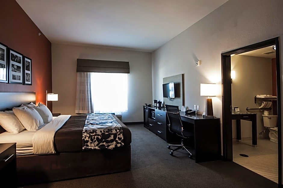 Sleep Inn & Suites Hennessey North