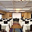 Embassy Suites by Hilton Kansas City Plaza