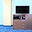 La Quinta Inn & Suites by Wyndham NE Long Beach/Cypress