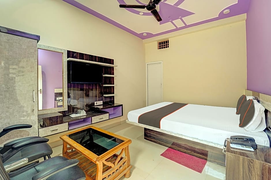 Hotel O Siddhi Vinayak Hotel & Banquets