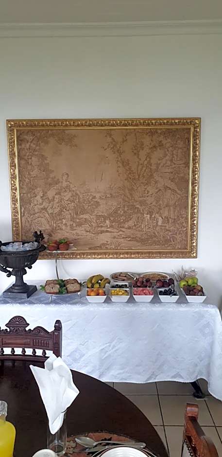 Sherwood's Country House