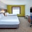 Holiday Inn Express Hotel and Suites Texarkana