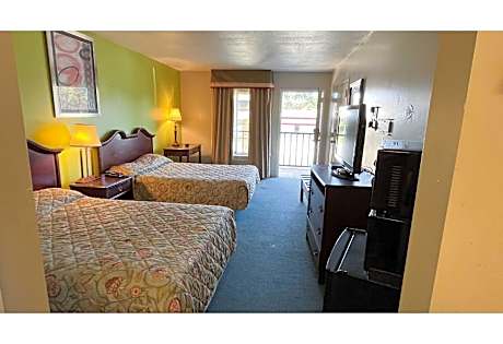 Queen Room with Two Queen Beds - Non-Smoking