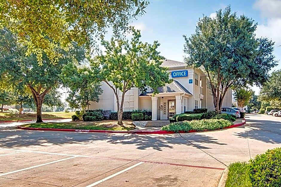 Studio 6-Arlington, TX - South - Dallas