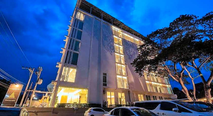 Phuglong Hotel