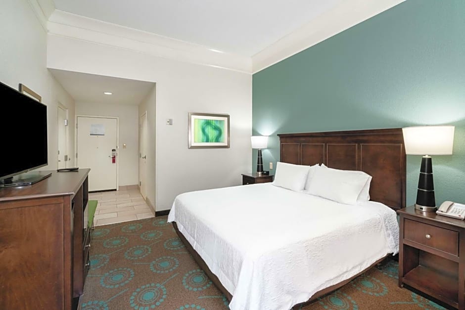 Hampton Inn & Suites Mooresville