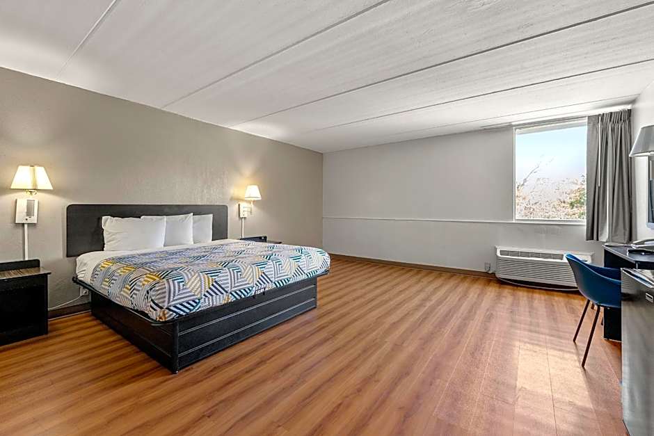 Motel 6-Decatur, GA