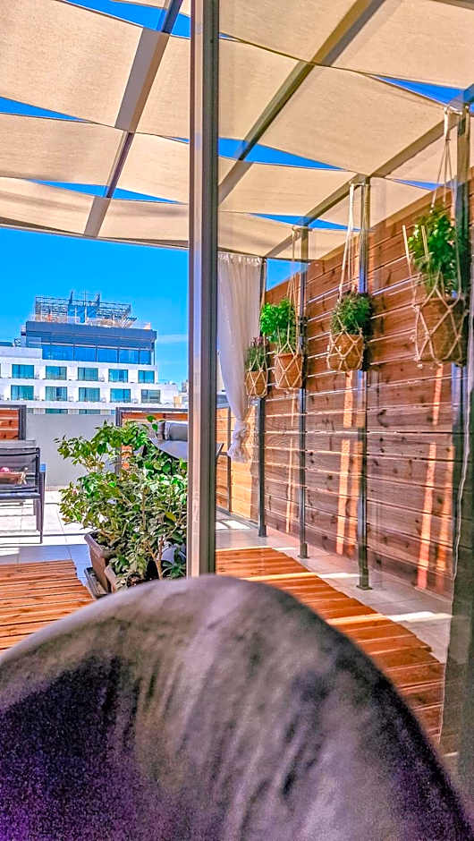 ATHENIAN MONTAZA HOTEL