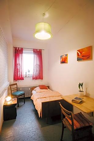 Single Room with Shared Bathroom