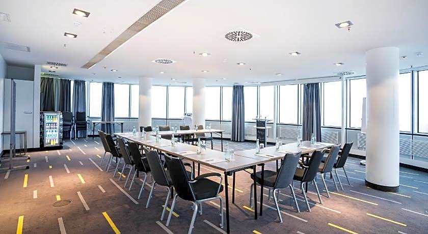 Garner Berlin - Spandau By IHG