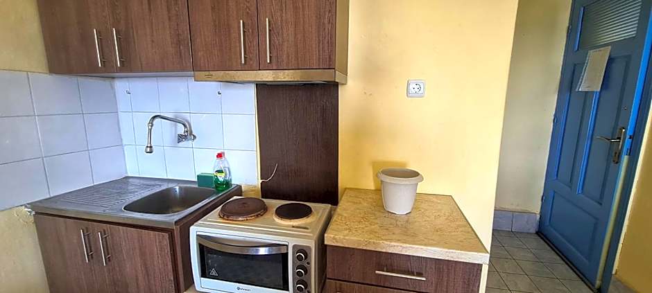 Veranda Rooms to Let