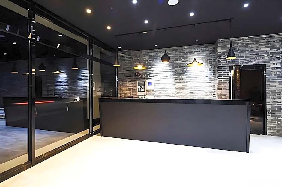 Hotel Cube