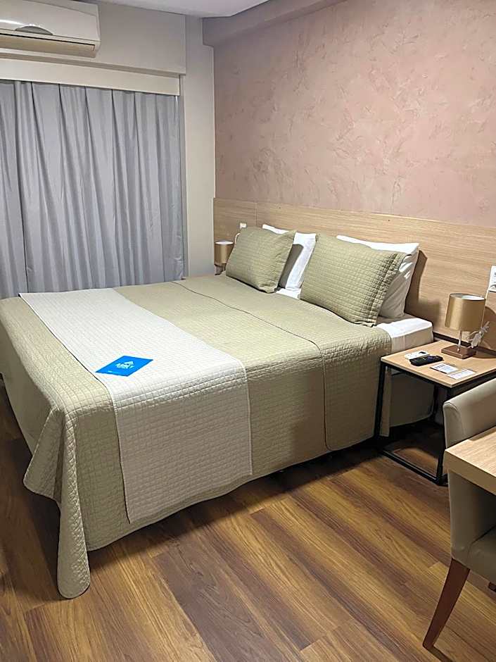 Photo 1 of 4 of Double Room