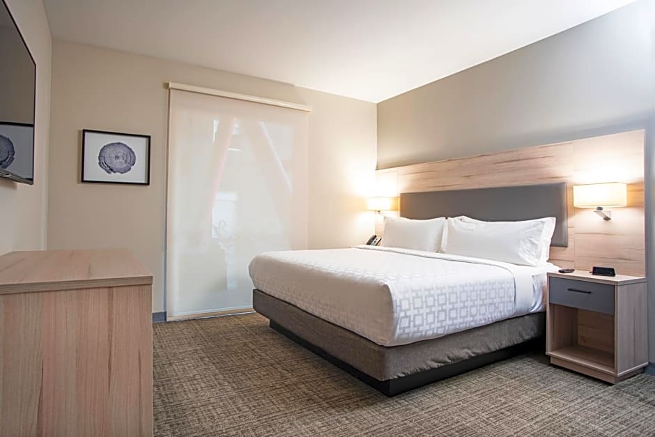 Candlewood Suites Guadalajara Galerias By IHG