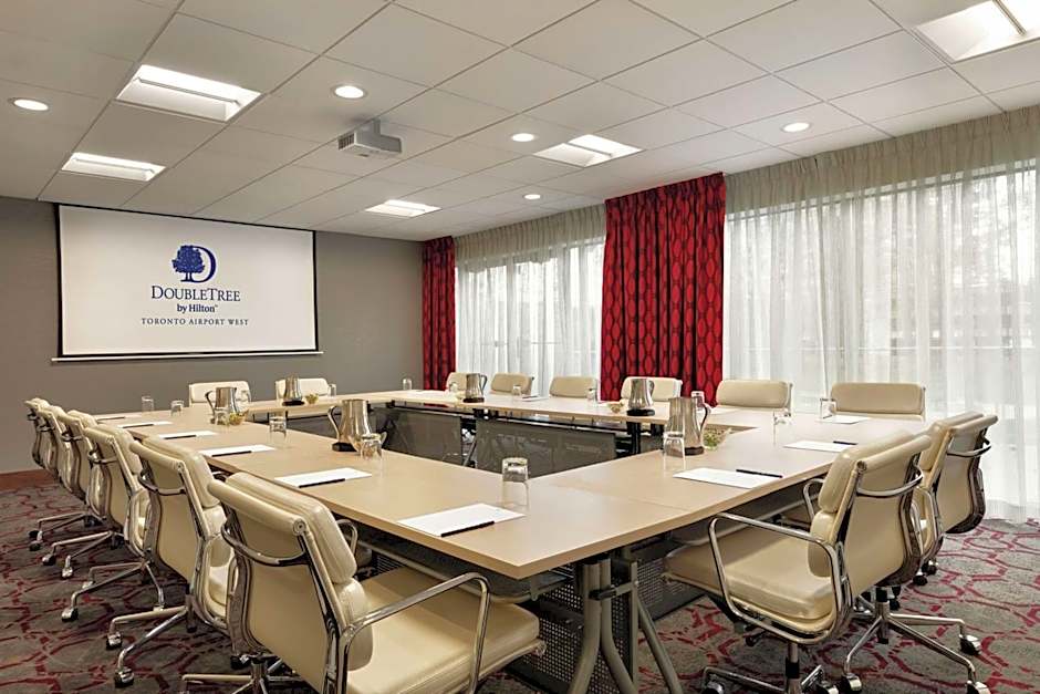 DoubleTree by Hilton Hotel Toronto Airport West