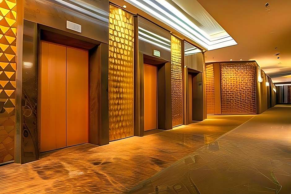 Graceland Bangkok By Grace Hotel