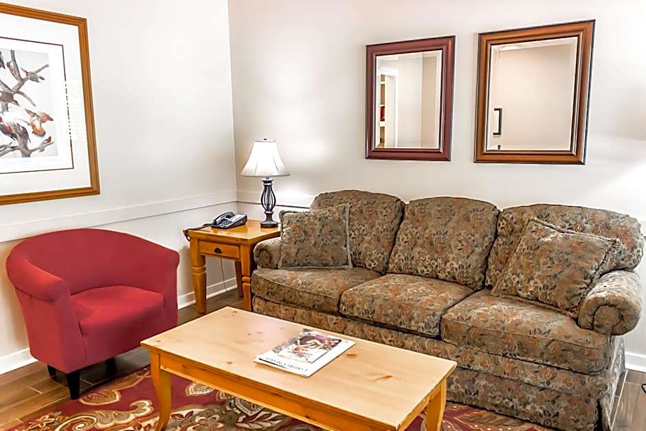 The Lodge at The Bluffs