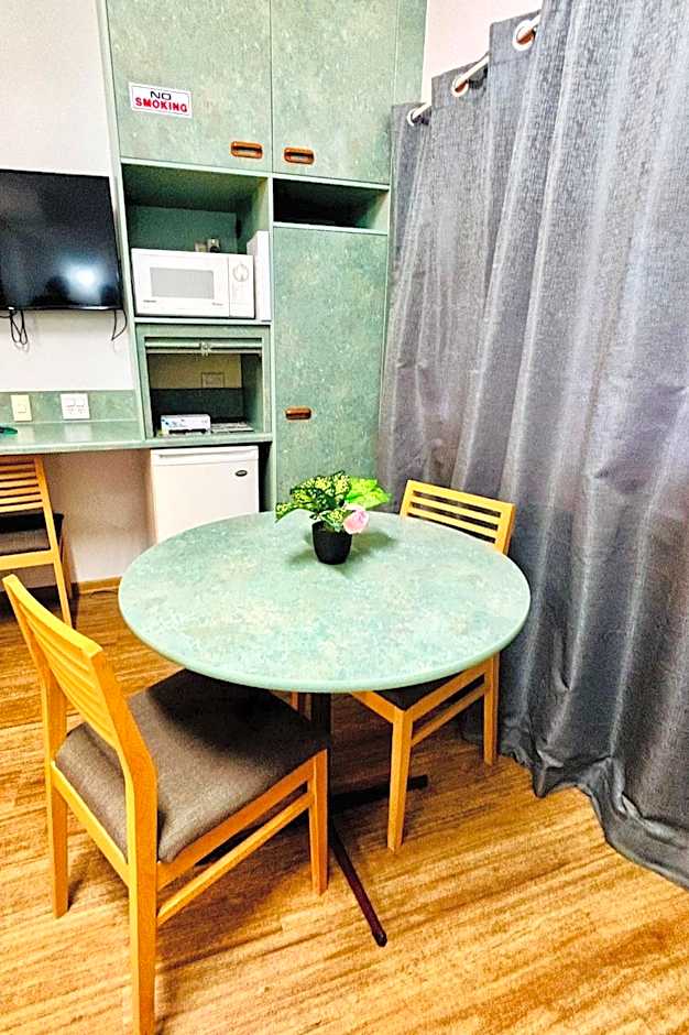 Downs Motel